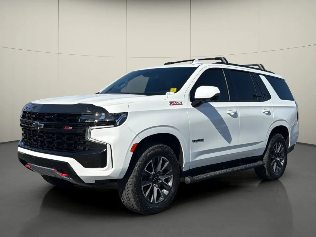 Certified Used 2023 SUMMIT WHITE Chevrolet Z71 image 3