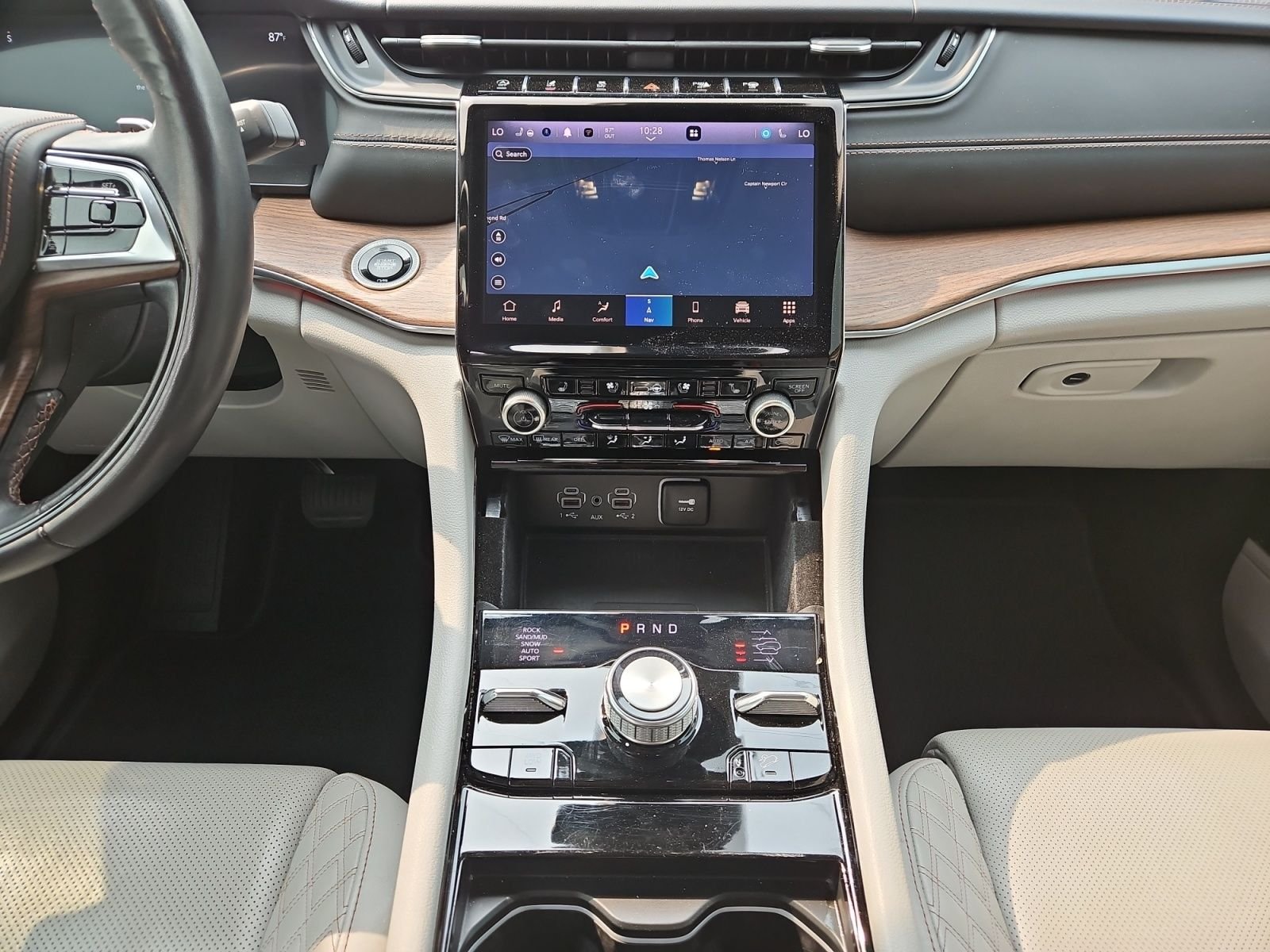 Used 2022 White Jeep Summit image 11