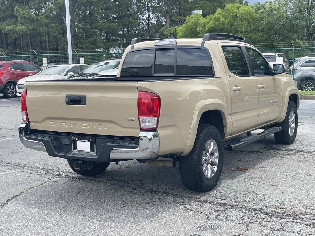 Used 2017 Beige Toyota SR5 image 4