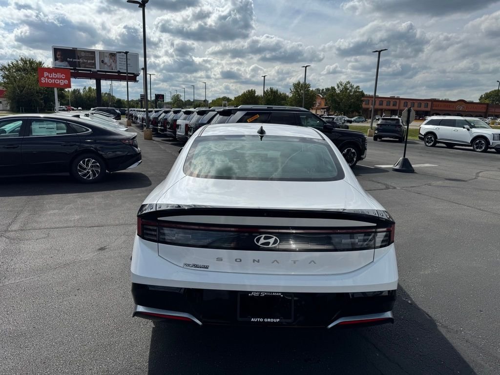 2025 Hyundai Sonata SEL - Photo 6