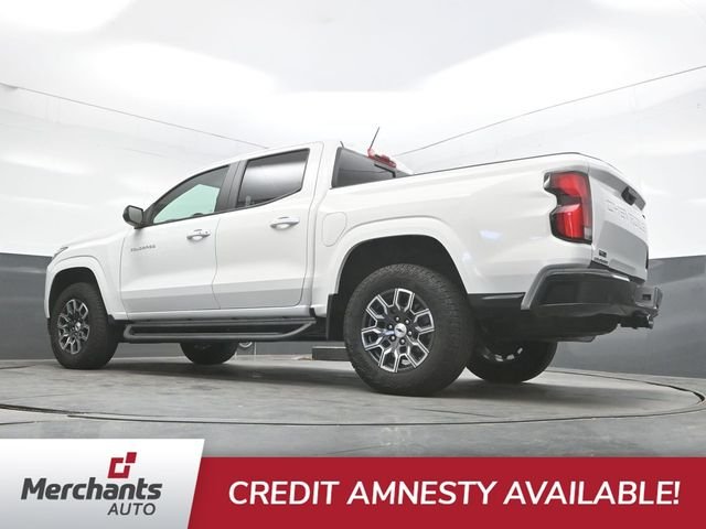 Used 2025 White Chevrolet Z71 image 35