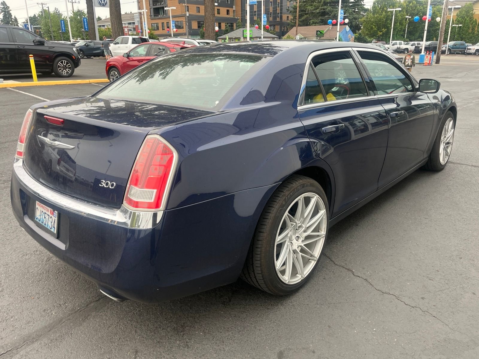 Used 2013 Jazz Blue Pearlcoat Chrysler Base image 5