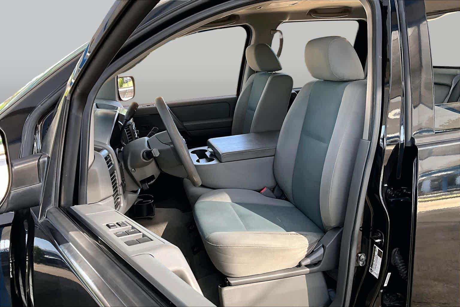 Pre-Owned 2007 Nissan Titan XE