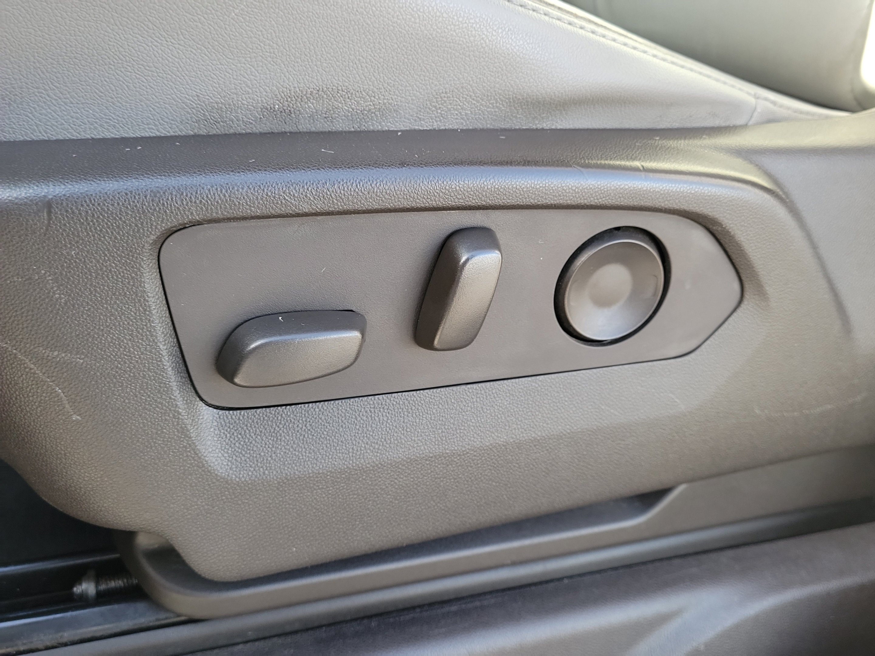 Used 2021 Shadow Gray Metallic Chevrolet LT image 24