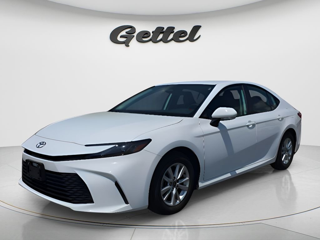 2025 Toyota Camry LE Hybrid's photo