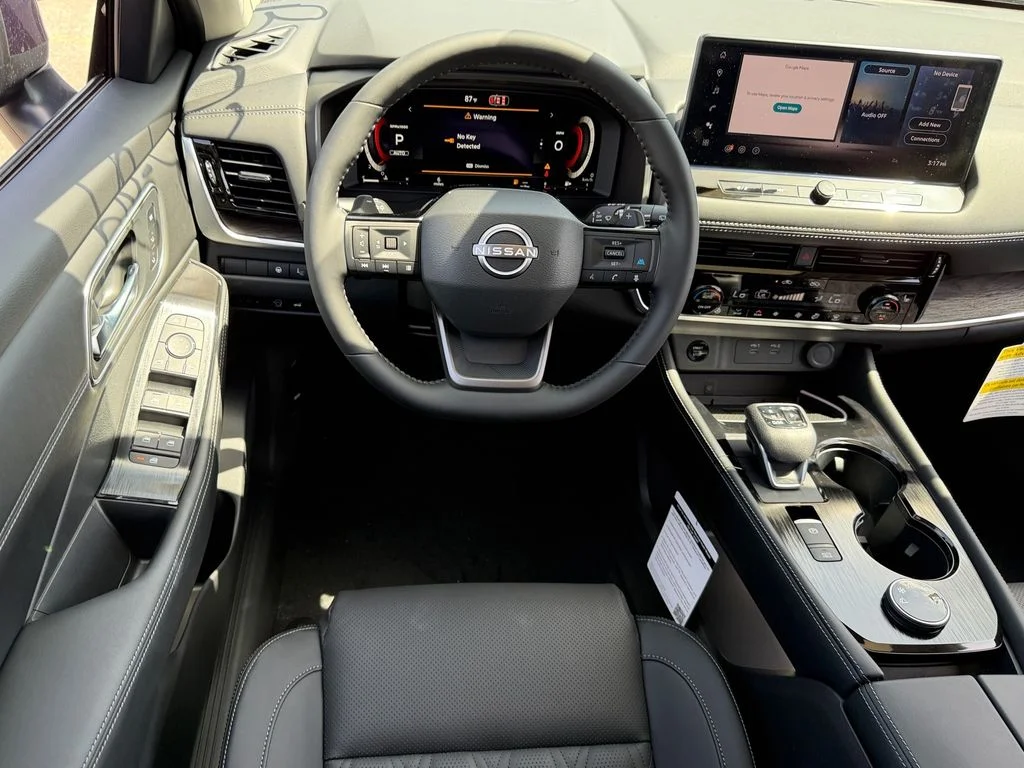 New 2026 Deep Ocean Blue Pearl Nissan Platinum image 13