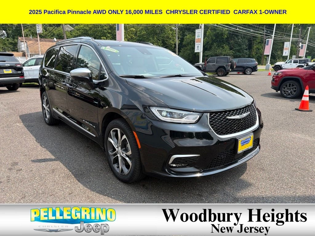 Certified Used 2025 Black Chrysler Pinnacle AWD image 5