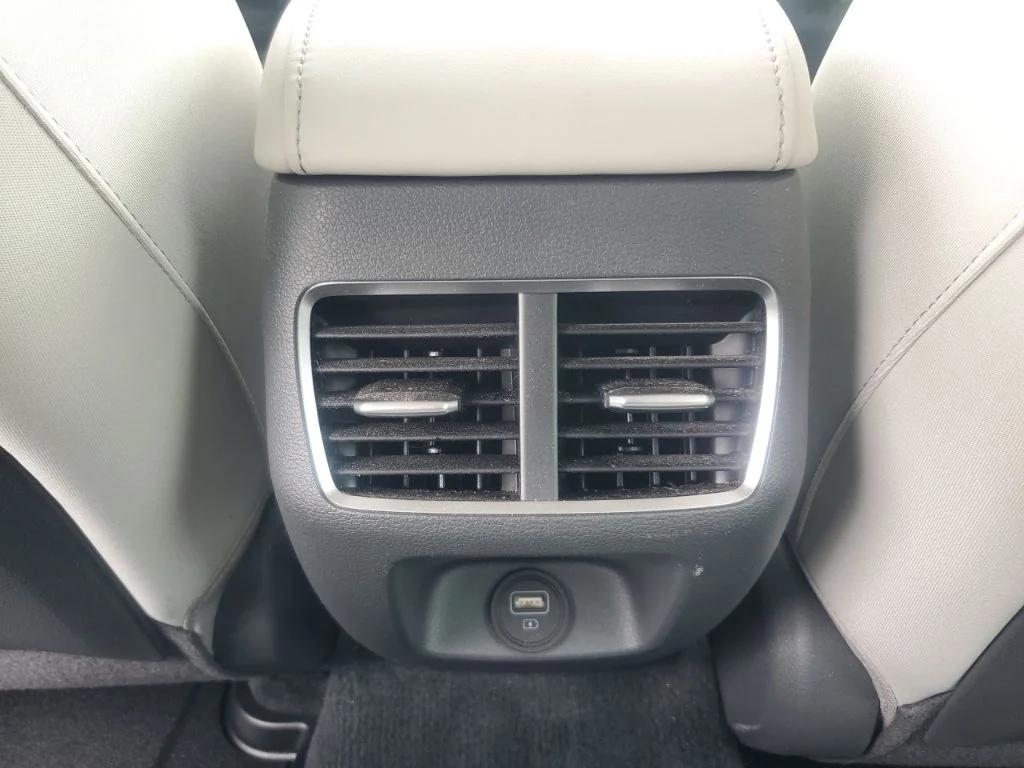Used 2023 Black Hyundai SEL image 15