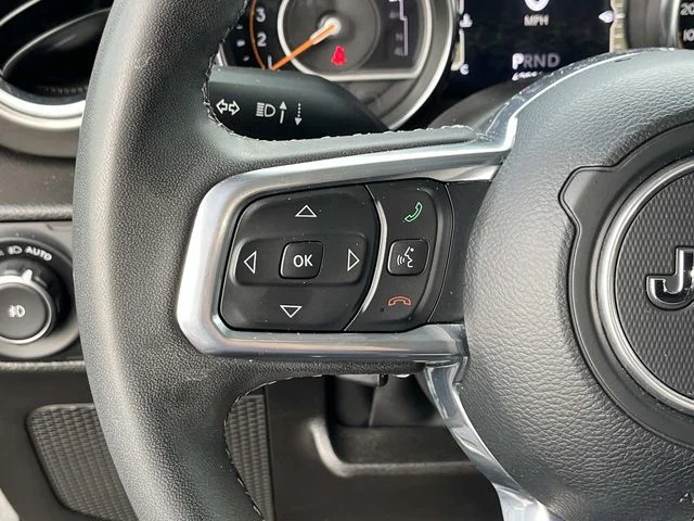 Used 2023 Gray Jeep Sahara image 28