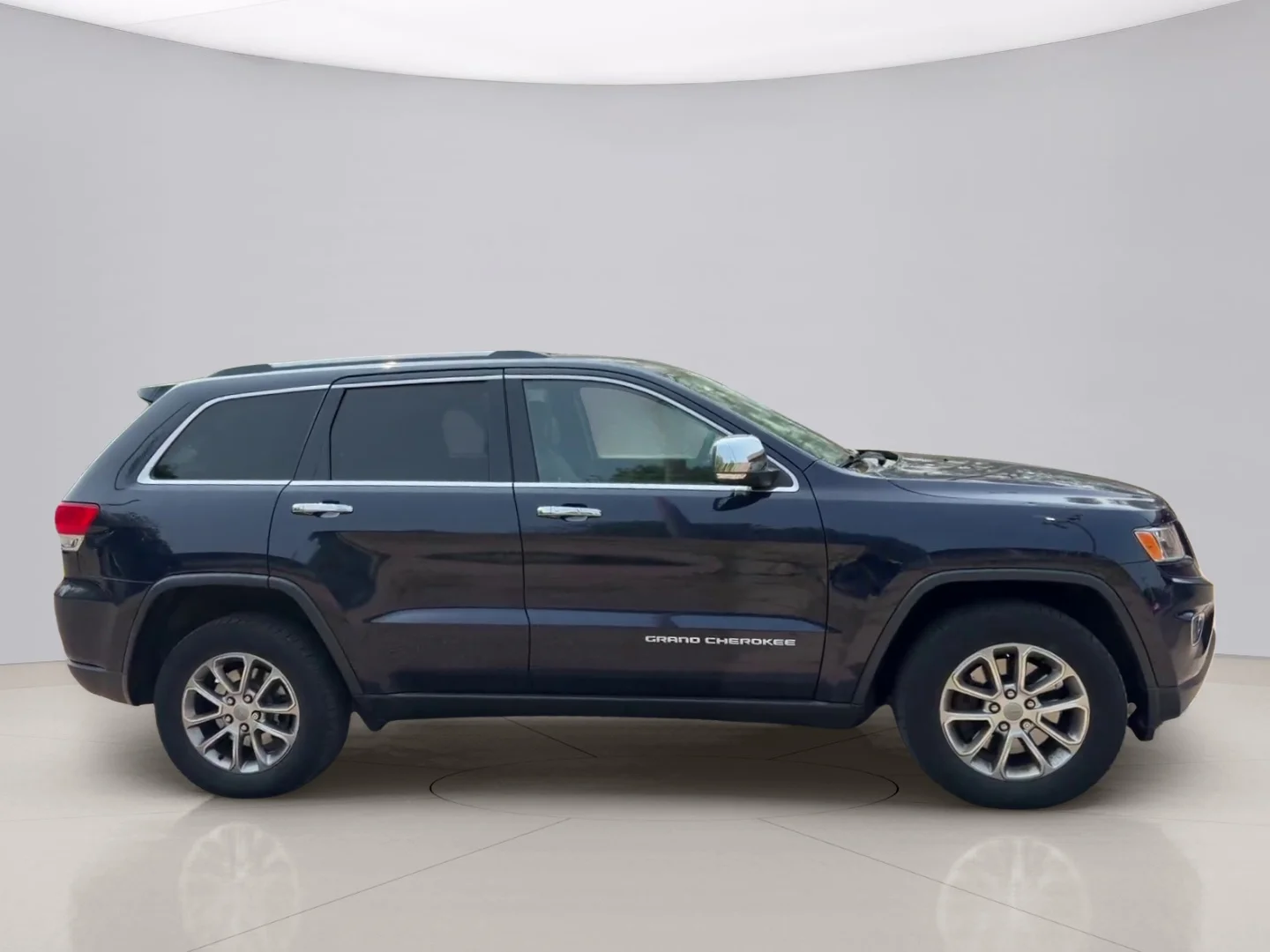 Used 2015 Blue Jeep LIMITED image 6
