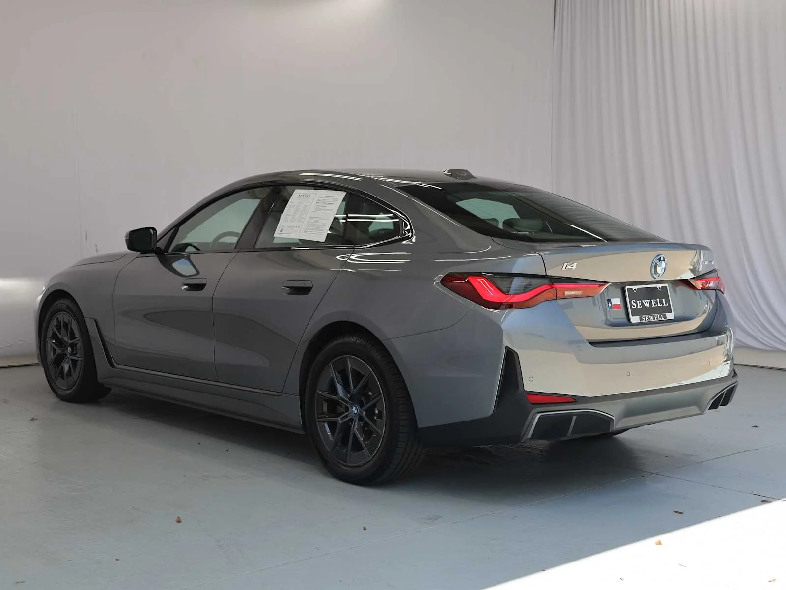 Used 2023 Skyscraper Grey Metallic BMW eDrive40 image 7