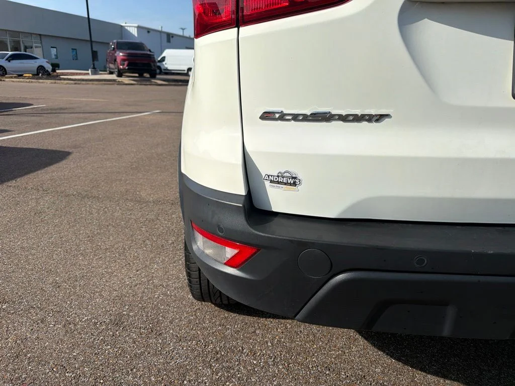Used 2020 White Ford SE image 7