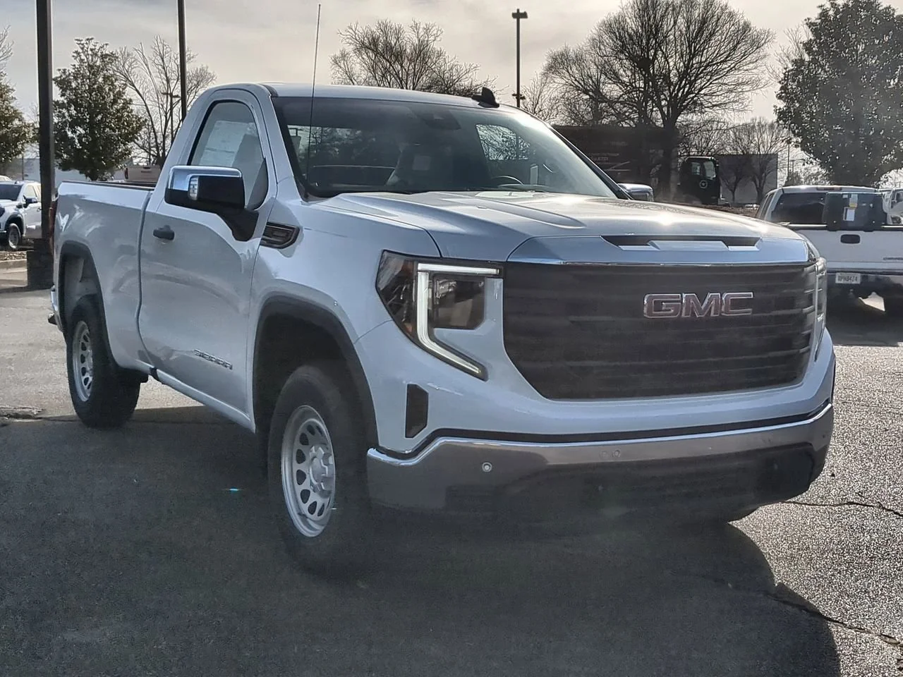 New 2026 Summit White GMC Pro image 2
