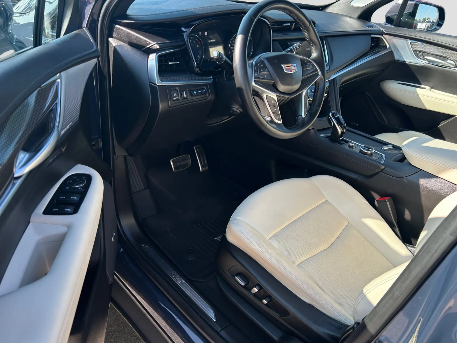 Used 2025 MIDNIGHT SKY METALLIC Cadillac AWD Sport Leather Sunroof Nav 3.6L image 13