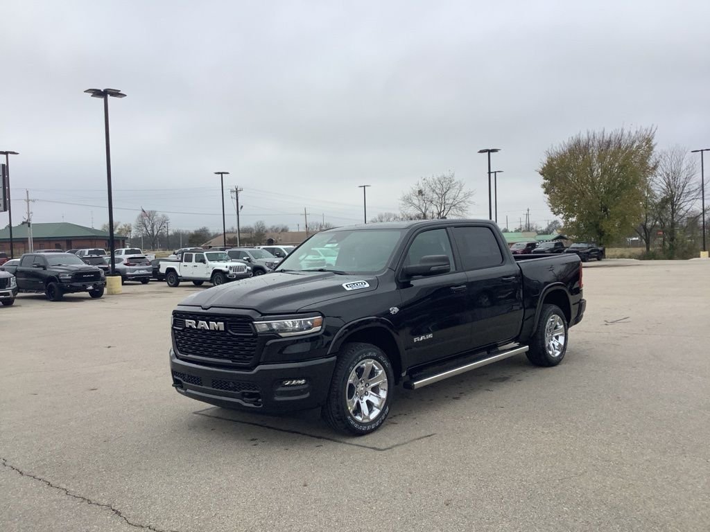 New 2026 Diamond Black Crystal Pearl-Coat Exterior Paint RAM Big Horn/Lone Star image 3