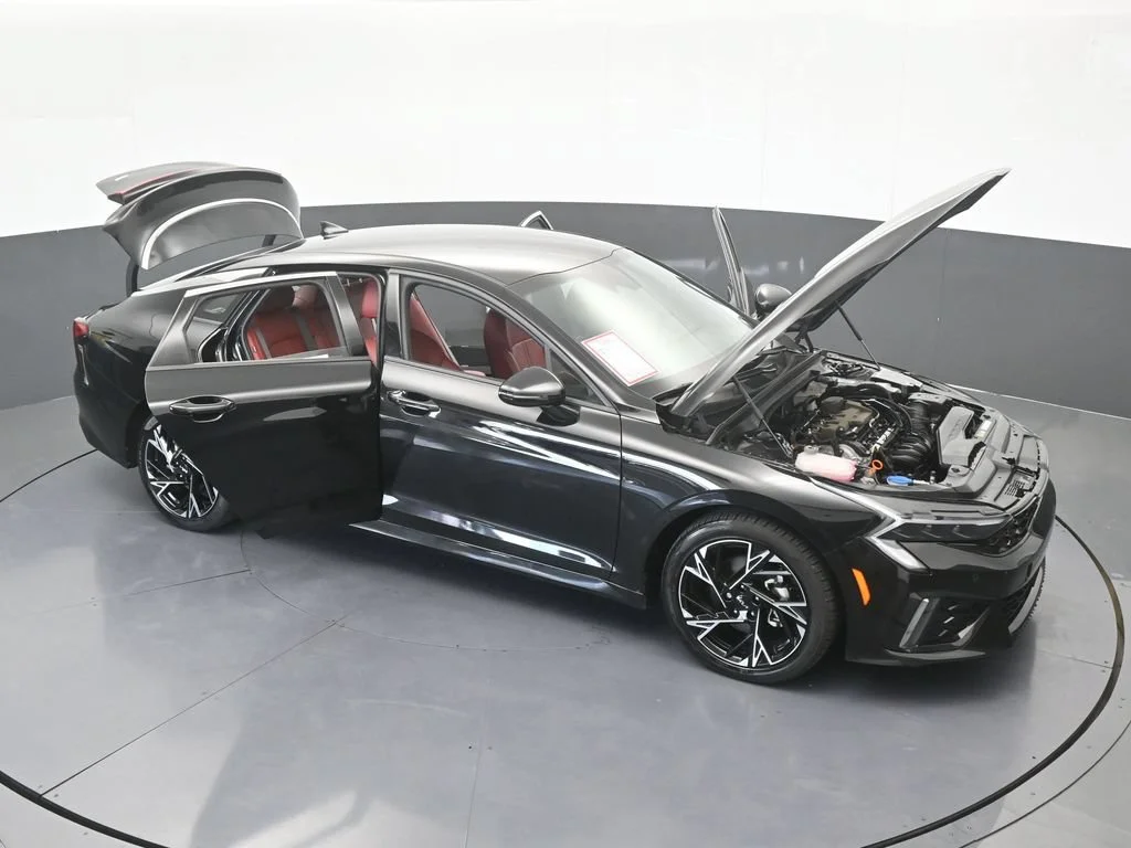 Used 2026 Aurora Black Kia GT-Line image 71