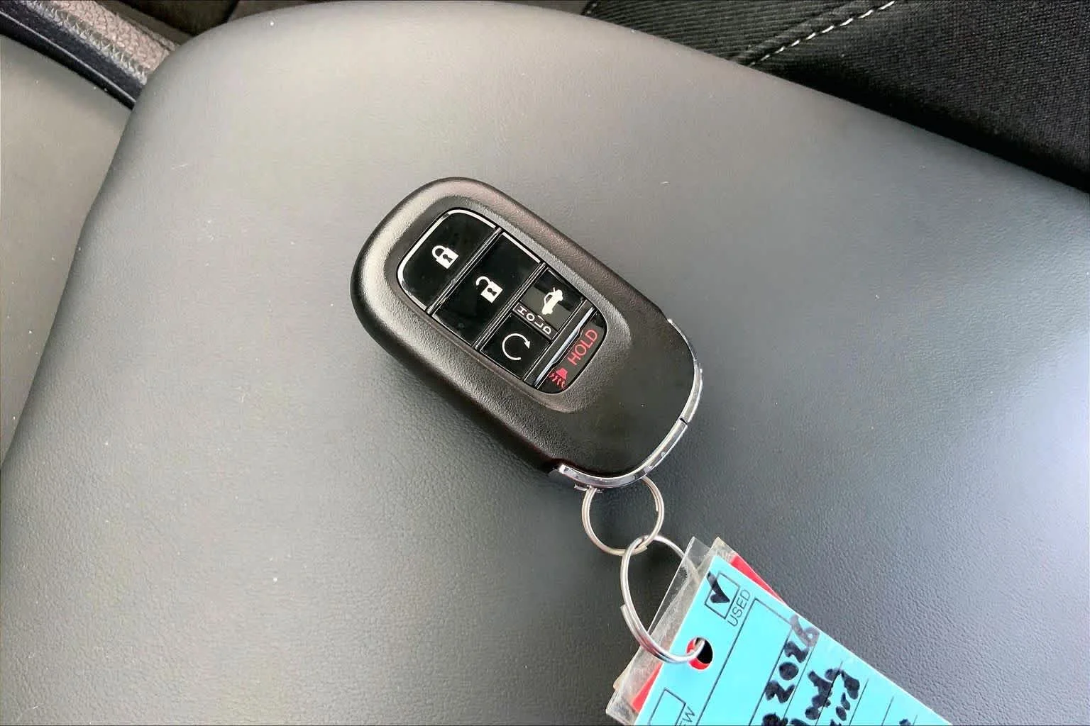 Used 2026 Solar Silver Metallic Honda SE image 15