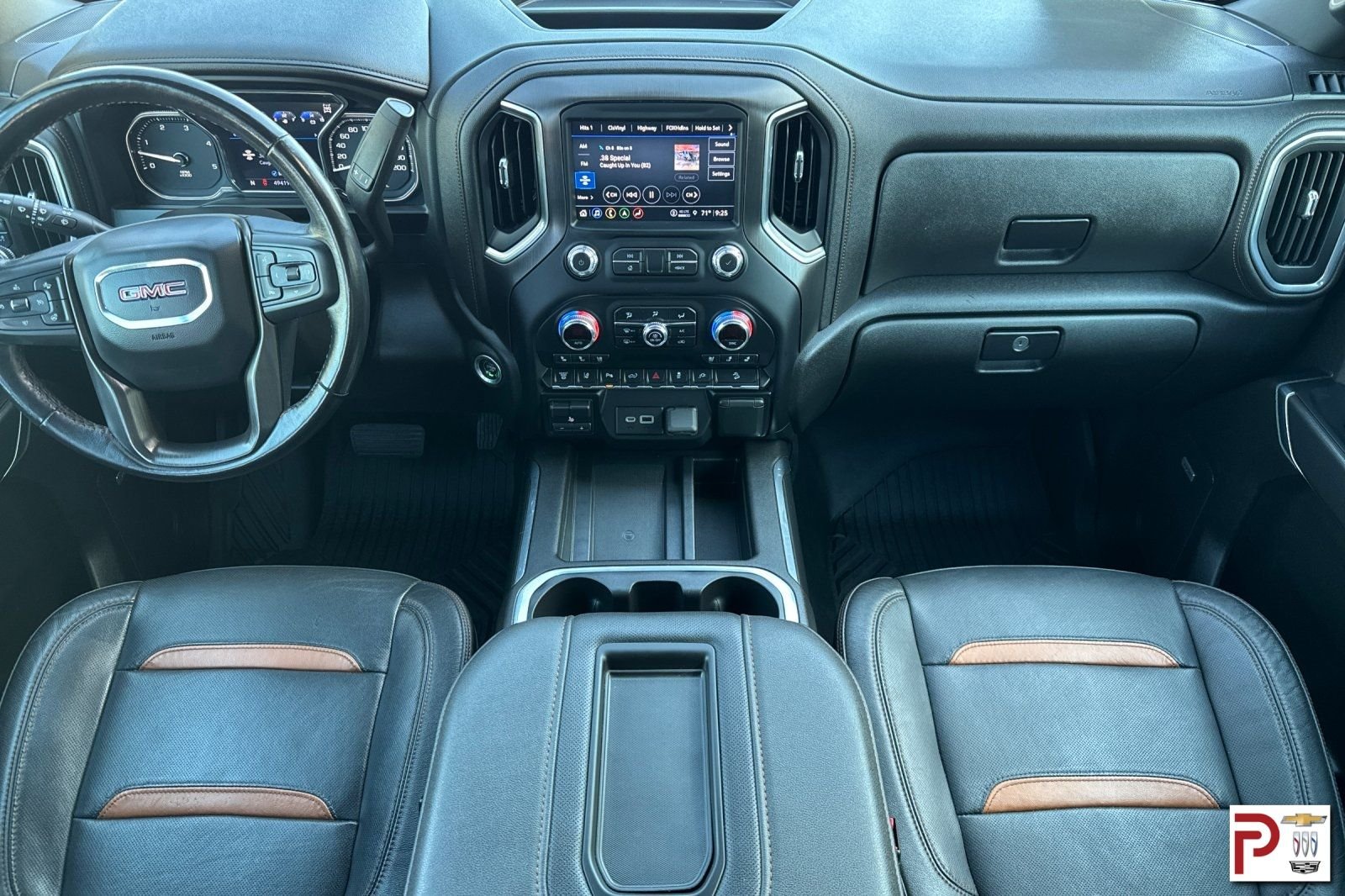 Used 2022 White GMC AT4 image 14