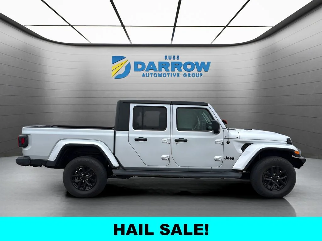 Used 2023 Silver Jeep Sport S image 6