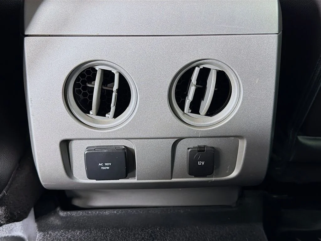 Used 2013 Blue Ford Lariat image 22