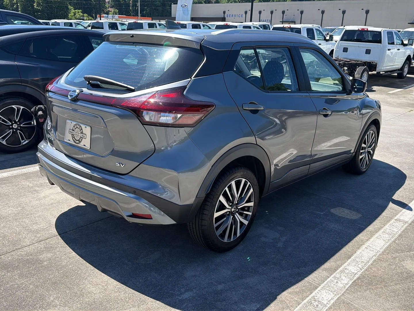 Used 2021 Gun Metallic Nissan SV image 4