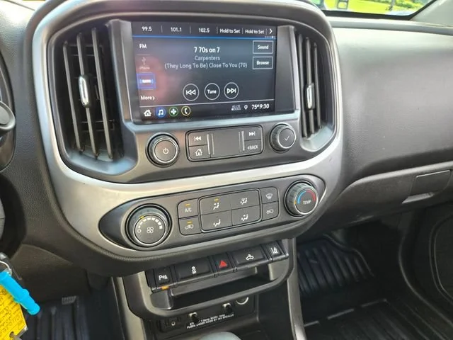 Used 2022 Summit White Chevrolet LT image 23