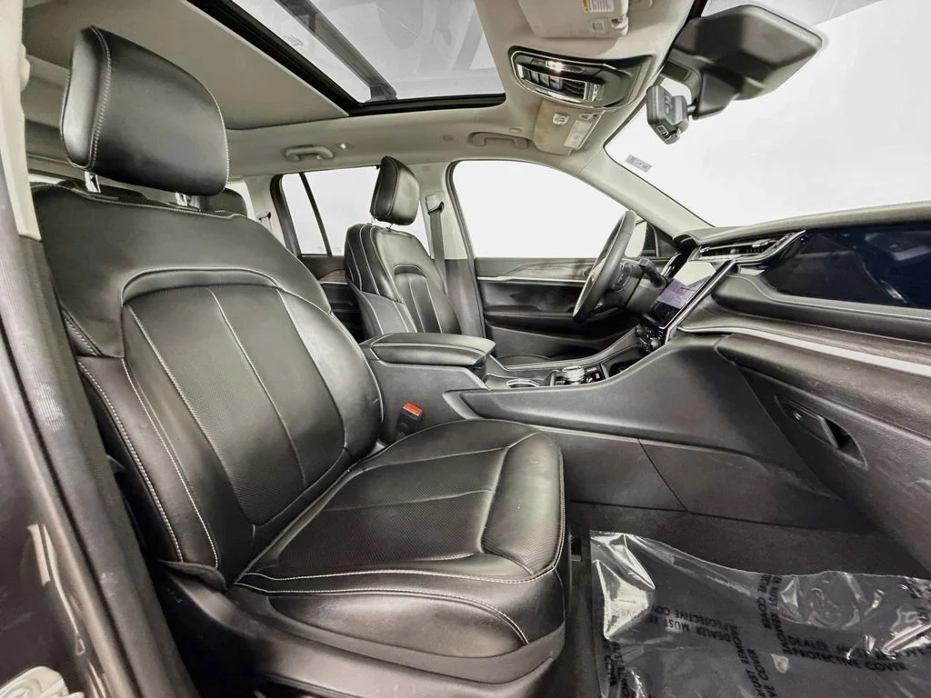 Used 2023 Gray Jeep 4xe image 29