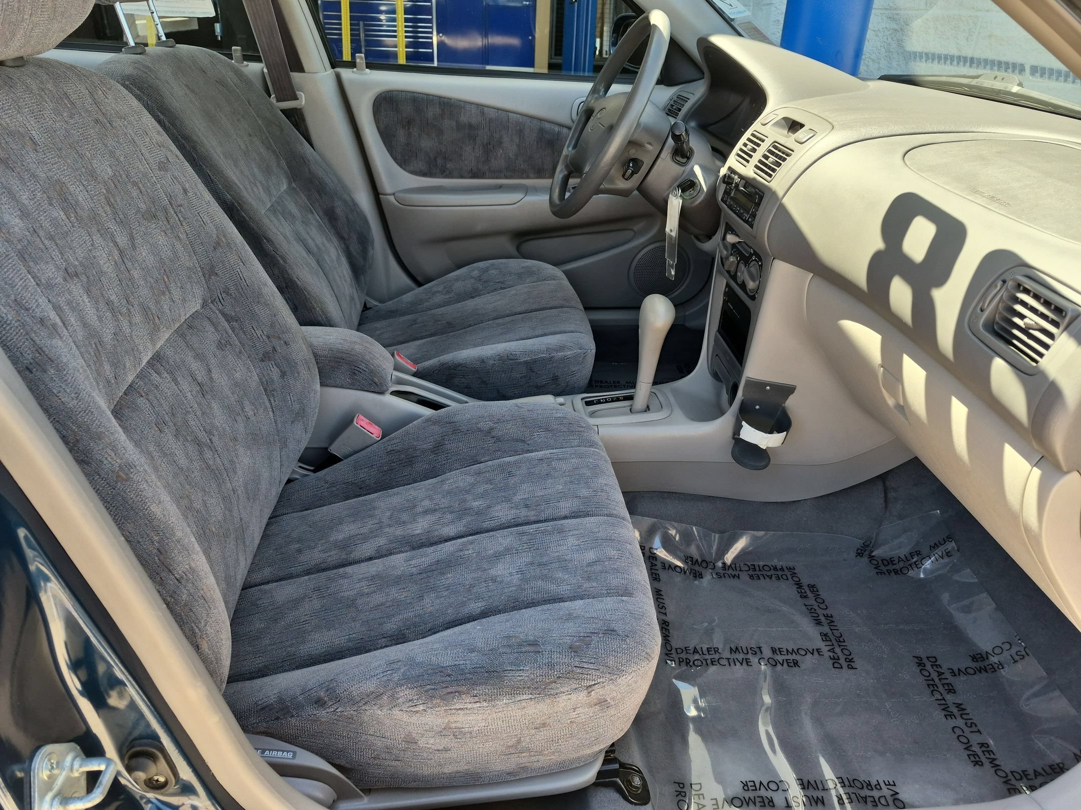Used 1998 Brilliant Blue Pearl Toyota LE image 24