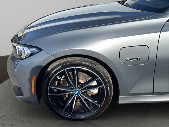 Used 2023 Skyscraper Grey Metallic BMW 330e xDrive image 22