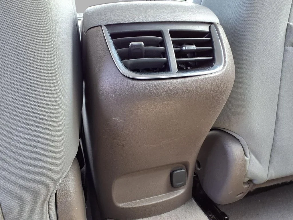 Used 2024 White Chevrolet LT image 24