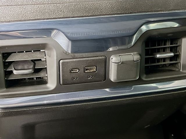 Used 2021 Black GMC AT4 image 33