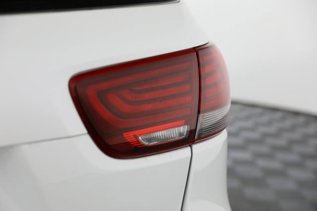 Used 2019 White Kia 2.4L LX image 35