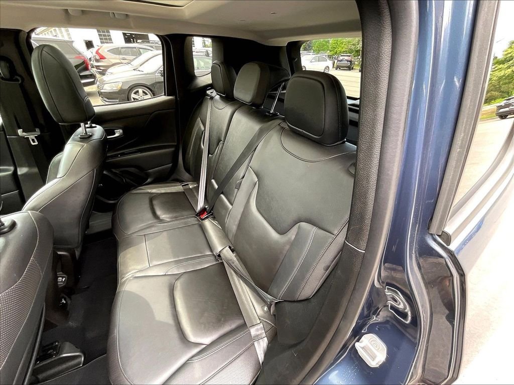 Used 2020 Blue Jeep Limited image 25