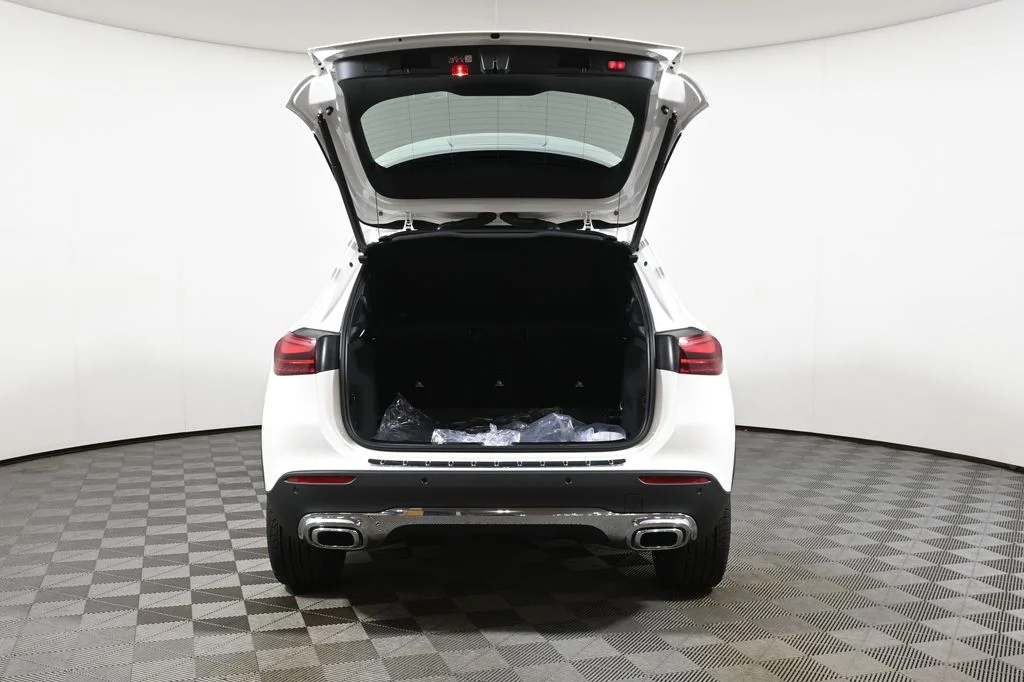Used 2026 White Mercedes-Benz GLA 250 image 32