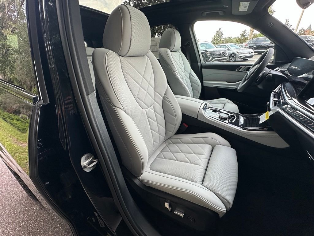 New 2026 Black BMW sDrive40i image 25
