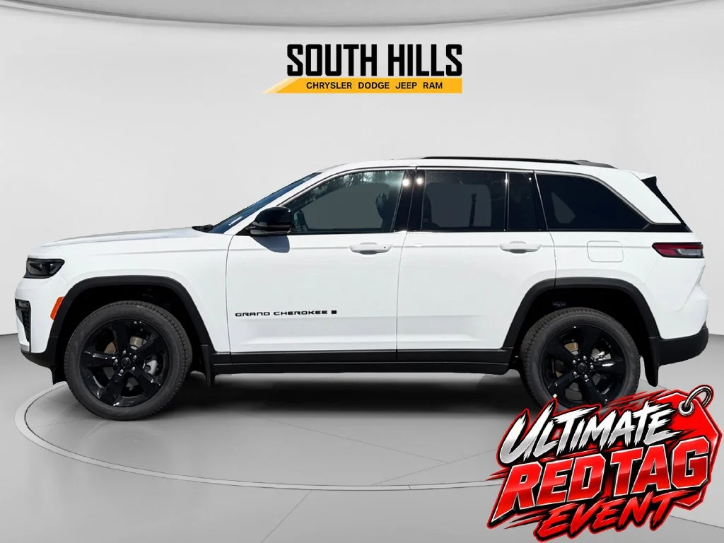 New 2027 Bright White Clear-Coat Paint Jeep Limited Reserve image 2