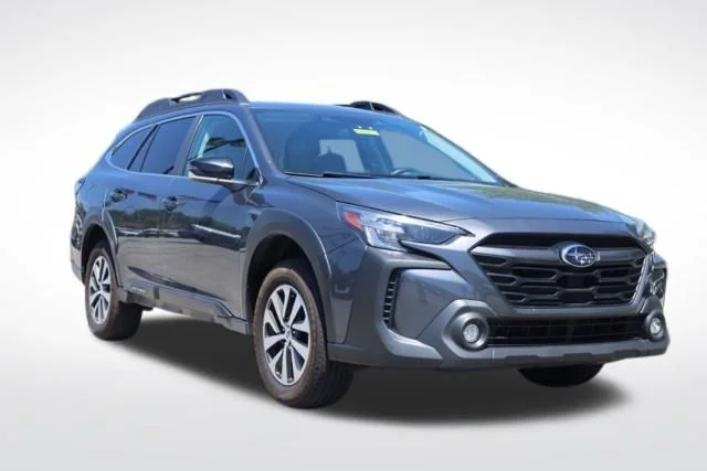 2023 Subaru Outback Premium's photo