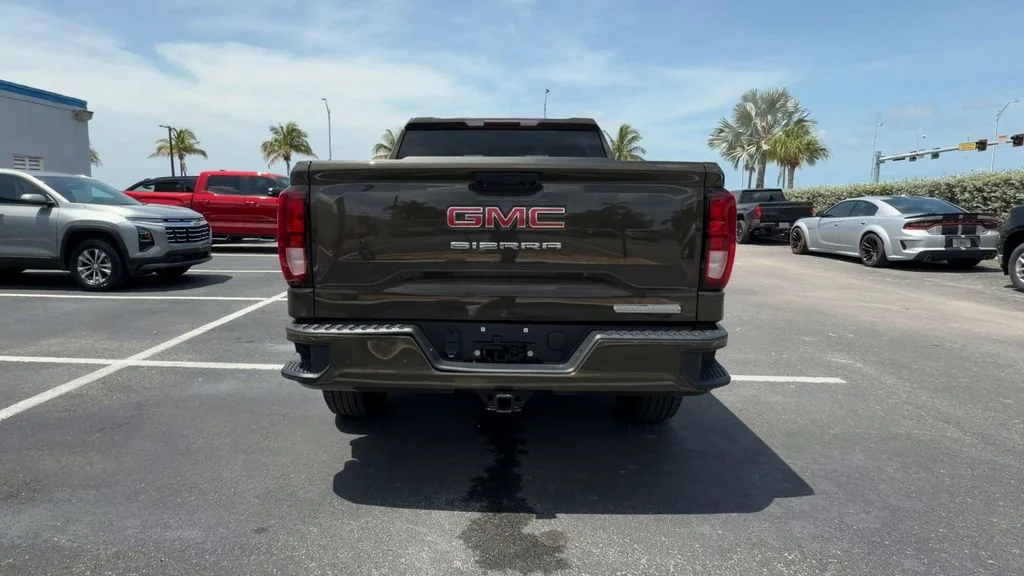 Used 2023 Brown GMC Elevation image 7