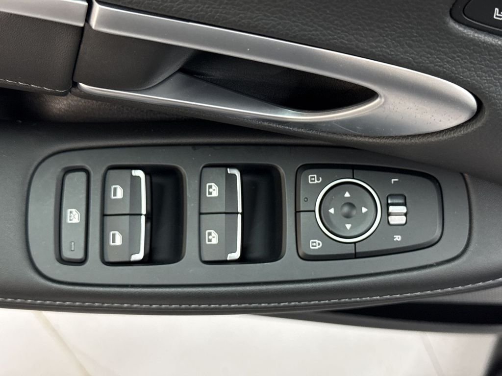 Used 2024 White Hyundai Limited image 15