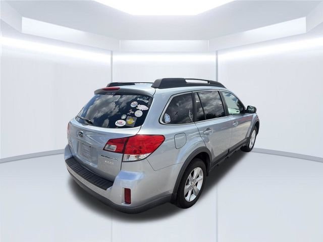 Used 2013 Silver Subaru 2.5i Premium image 6
