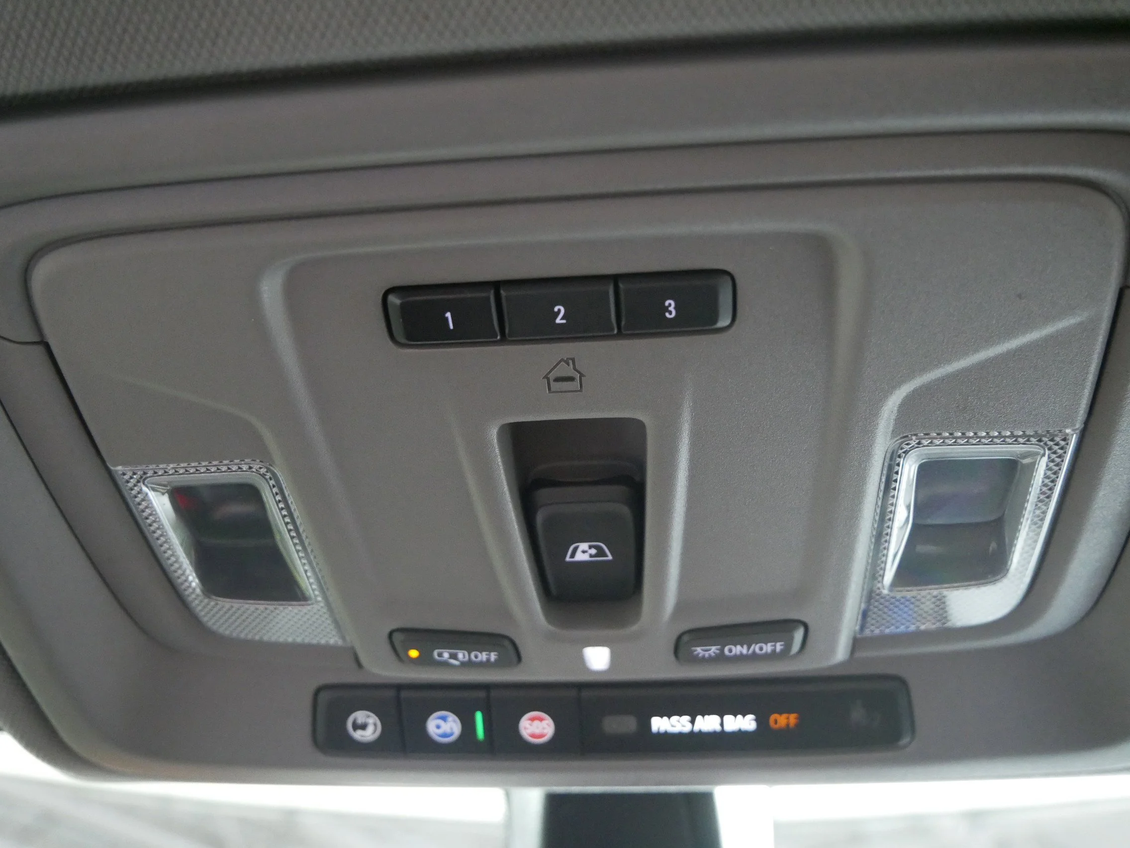 Used 2019 Shadow Gray Metallic Chevrolet LT image 31