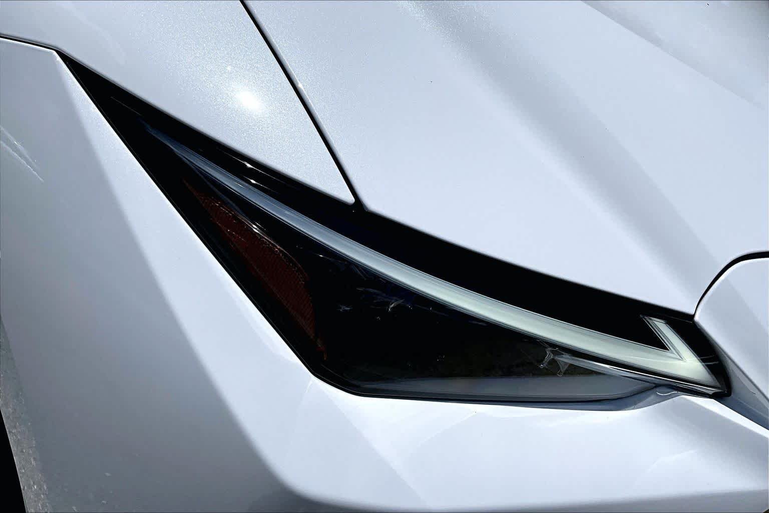 Used 2025 Ultra White Lexus F SPORT Design image 28