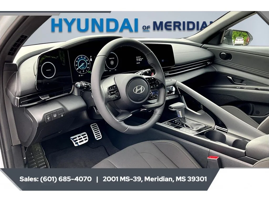 Used 2025 SERENITY WHITE Hyundai SEL Sport image 6