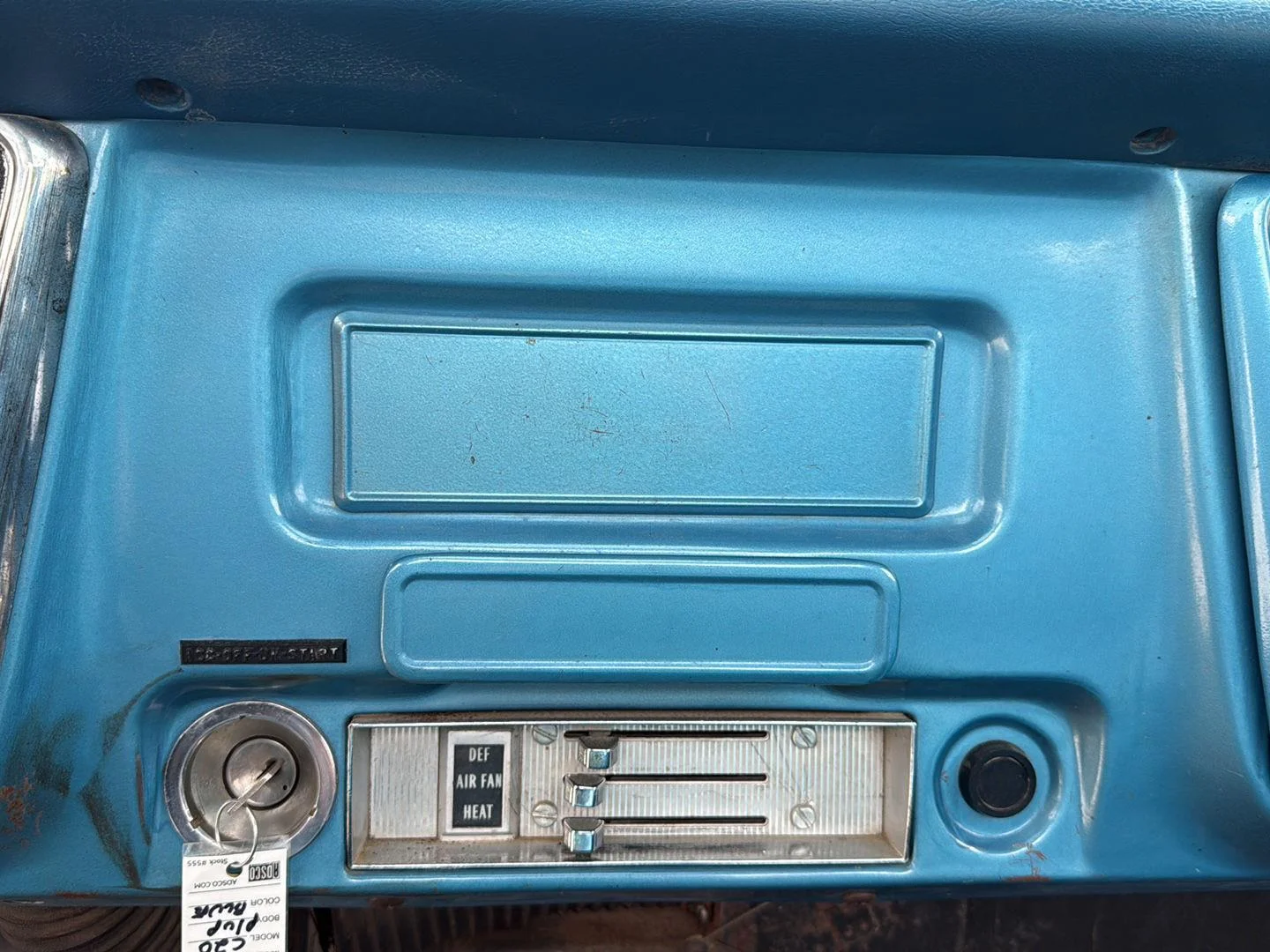 Used 1970 White Chevrolet  image 14