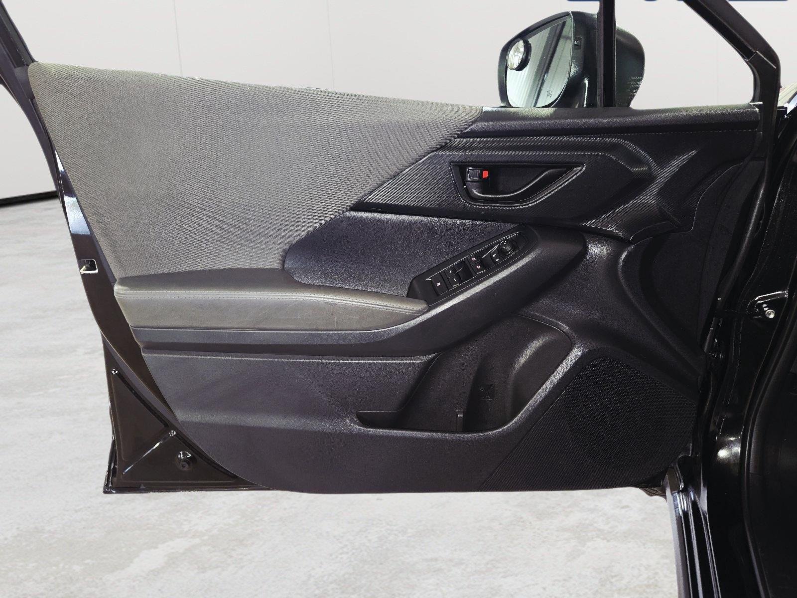 Used 2025 Crystal Black Silica Subaru Premium image 21