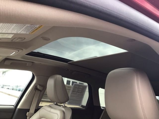 Used 2022 Red Lincoln Standard image 20