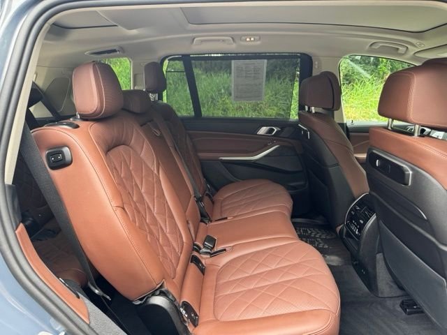 Used 2025 Copper Metallic BMW xDrive40i image 18