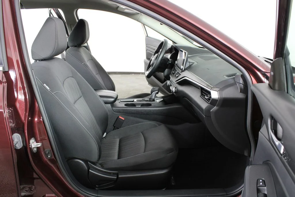 Used 2025 Red Nissan 2.5 SV image 15