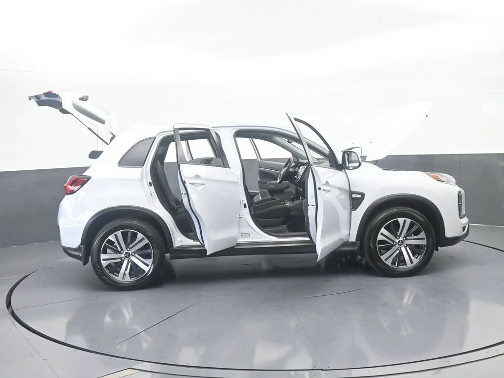 New 2027 White Diamond Mitsubishi 2.0 ES 2WD image 65