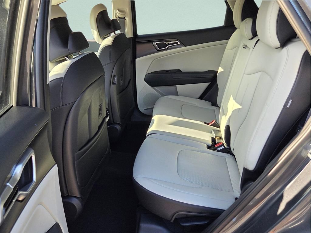 New 2026 Gravity Gray Kia EX image 11